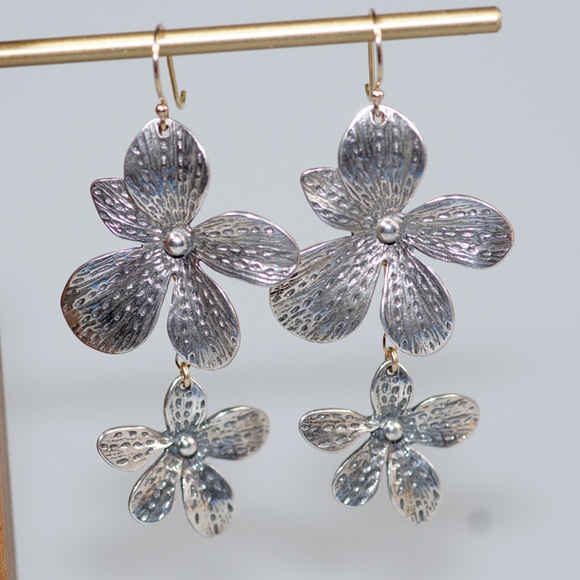 Jewelry - Two Tone Dangling Orchid Earrings